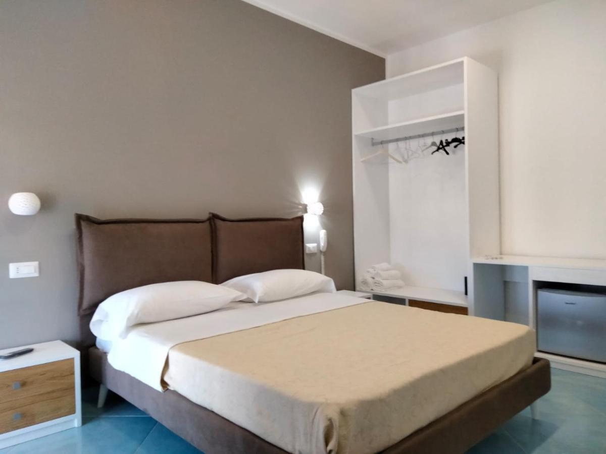 Hotel Da Alfredo كاستيلاباتي المظهر الخارجي الصورة